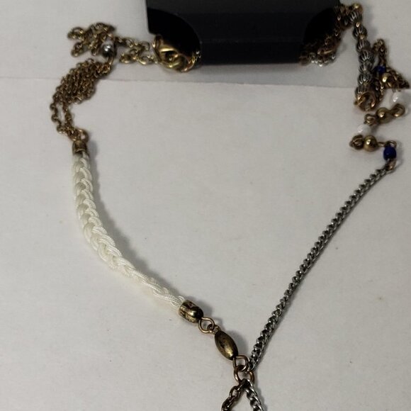 GUESS Pink Tassel & Leaf Pendant Necklace – Mixed-Material Boho Lariat Jewelry - Picture 4 of 9